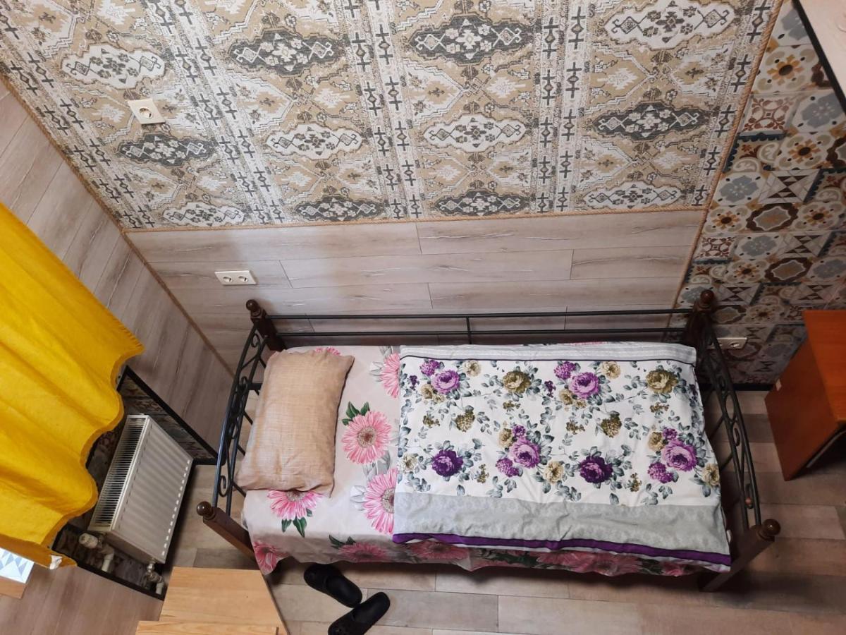 Hostel Voyage Kiev Bagian luar foto